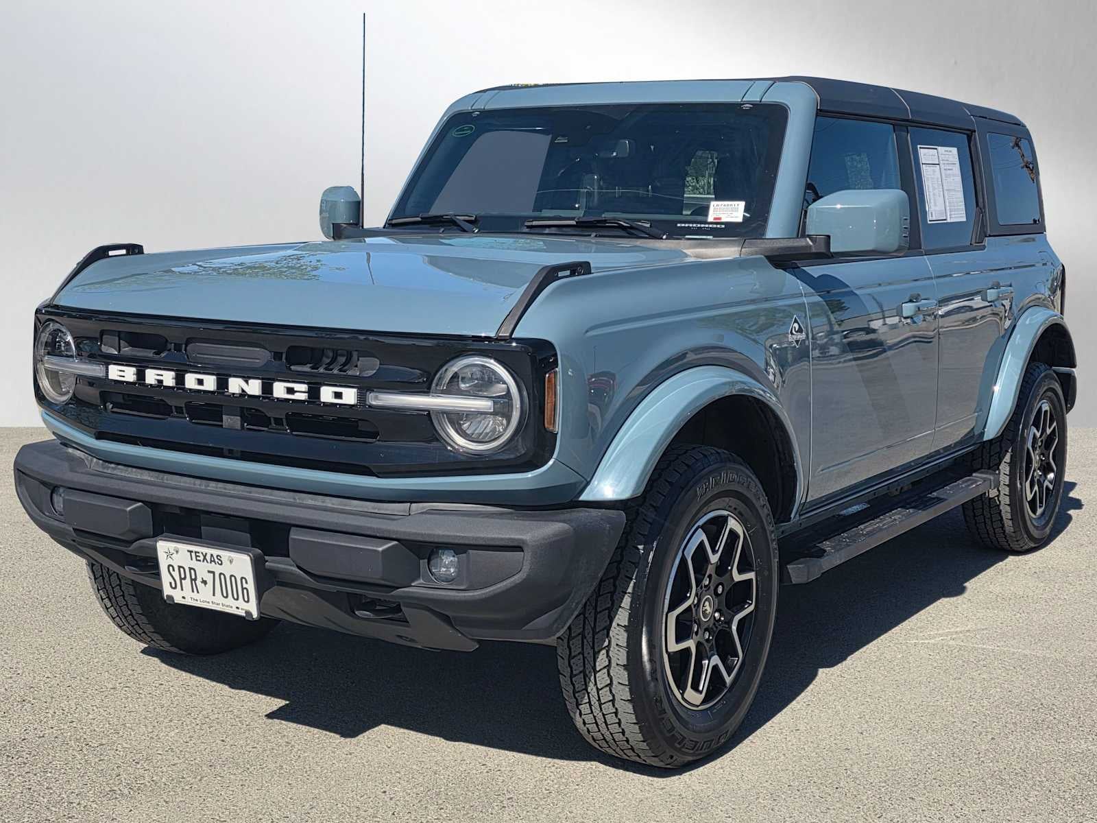 2022 Ford Bronco Outer Banks