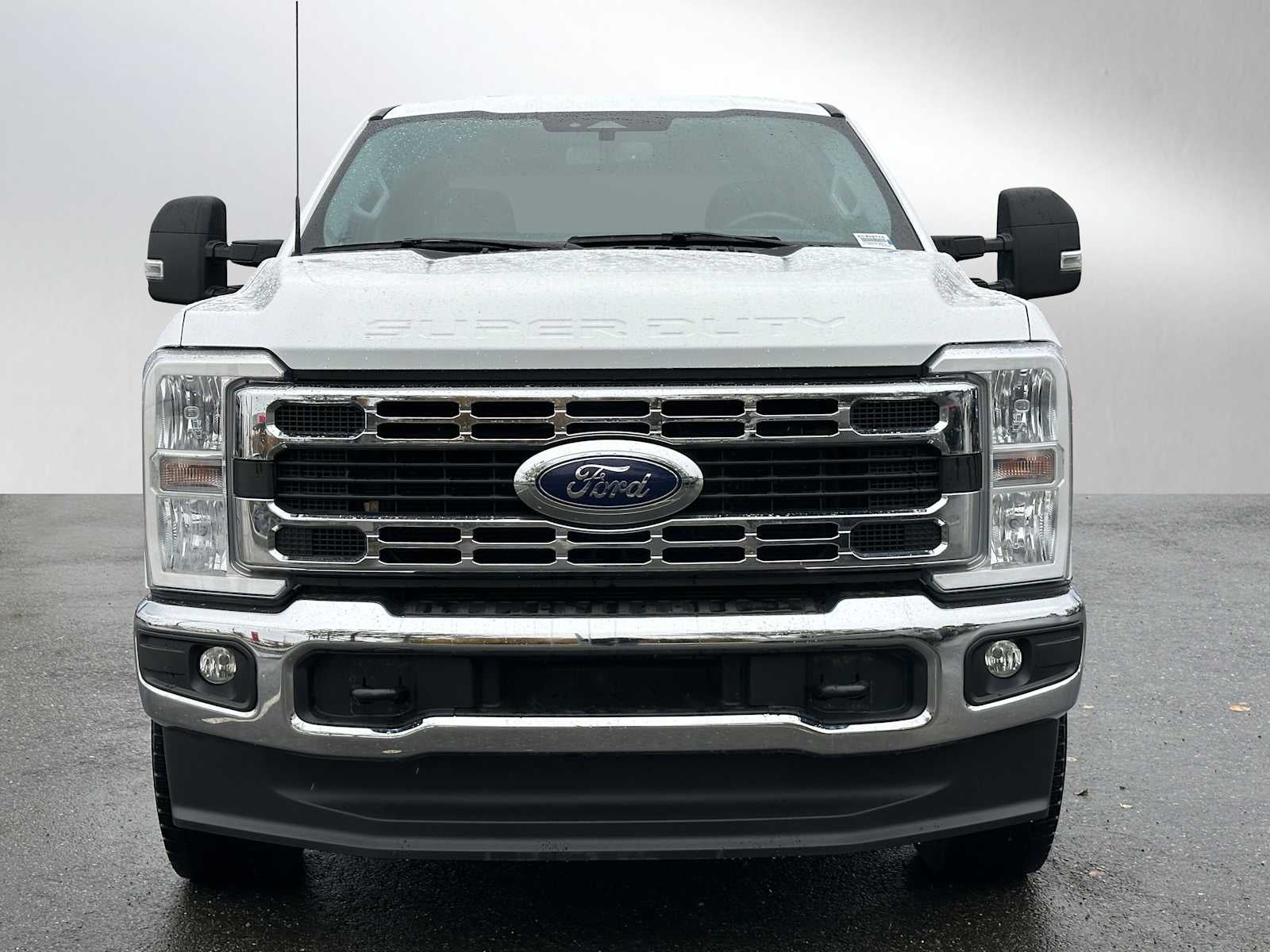 2023 Ford Super Duty F-350 SRW XLT
