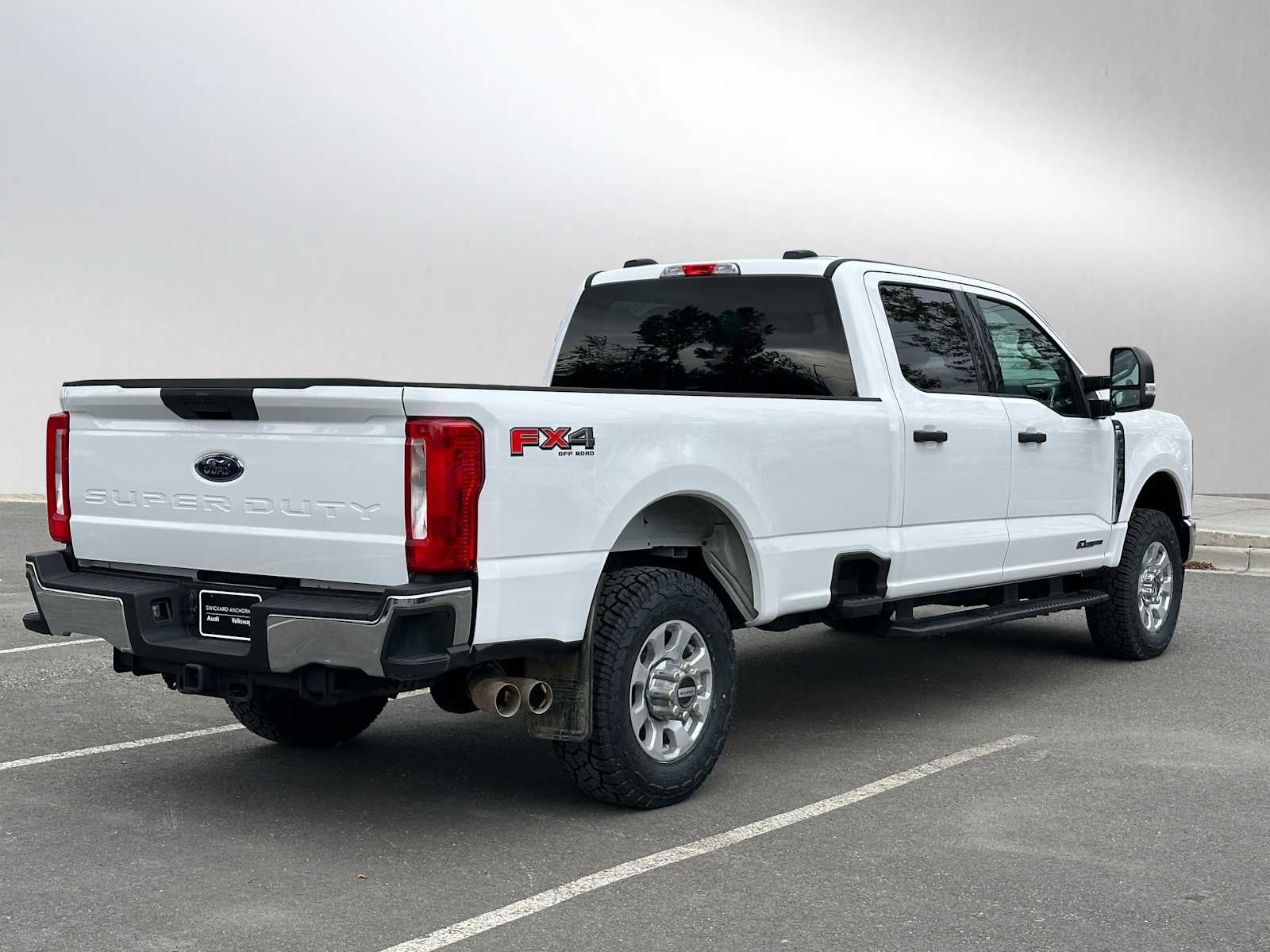 2023 Ford Super Duty F-350 SRW XLT