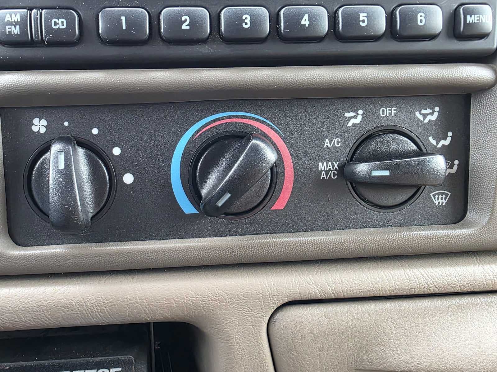 2004 Ford Super Duty F-250 Lariat