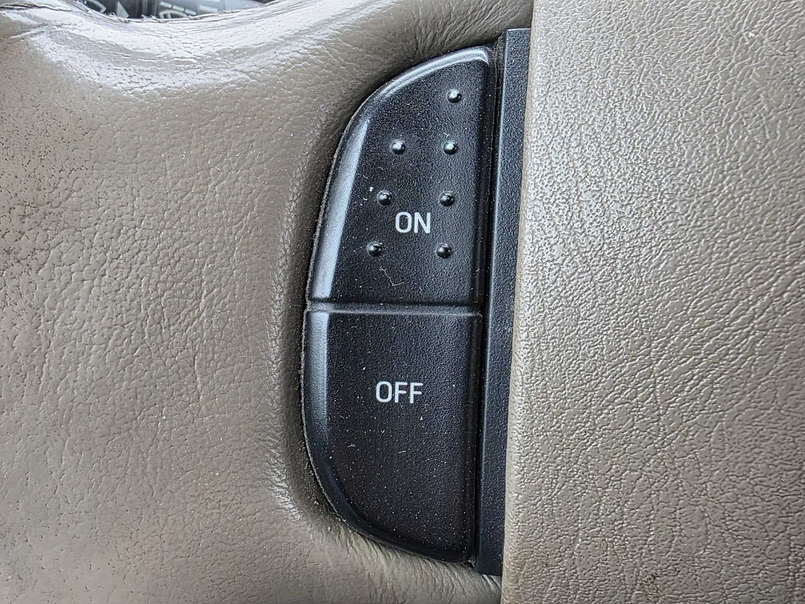2004 Ford Super Duty F-250 Lariat
