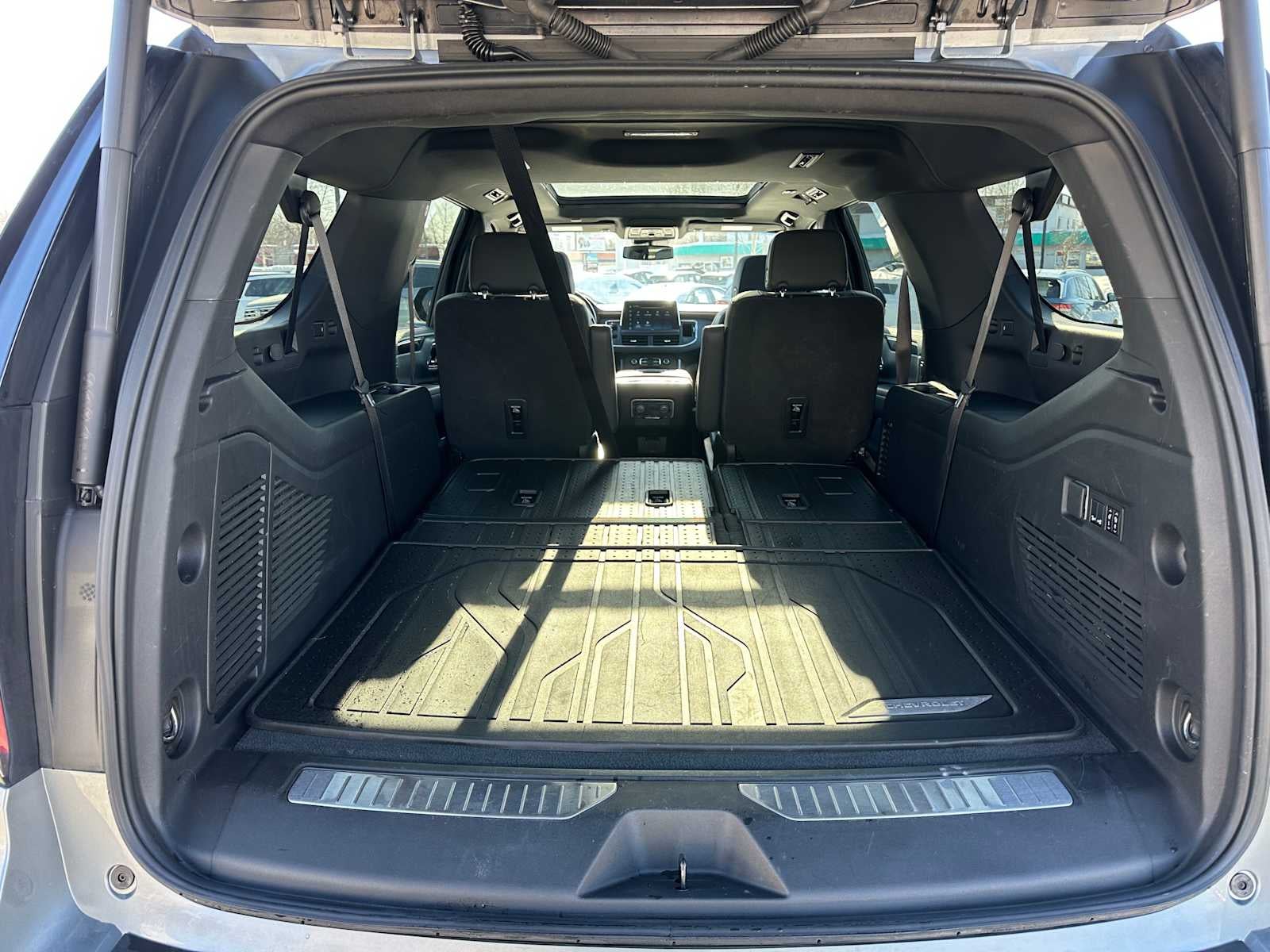 2024 Chevrolet Suburban RST