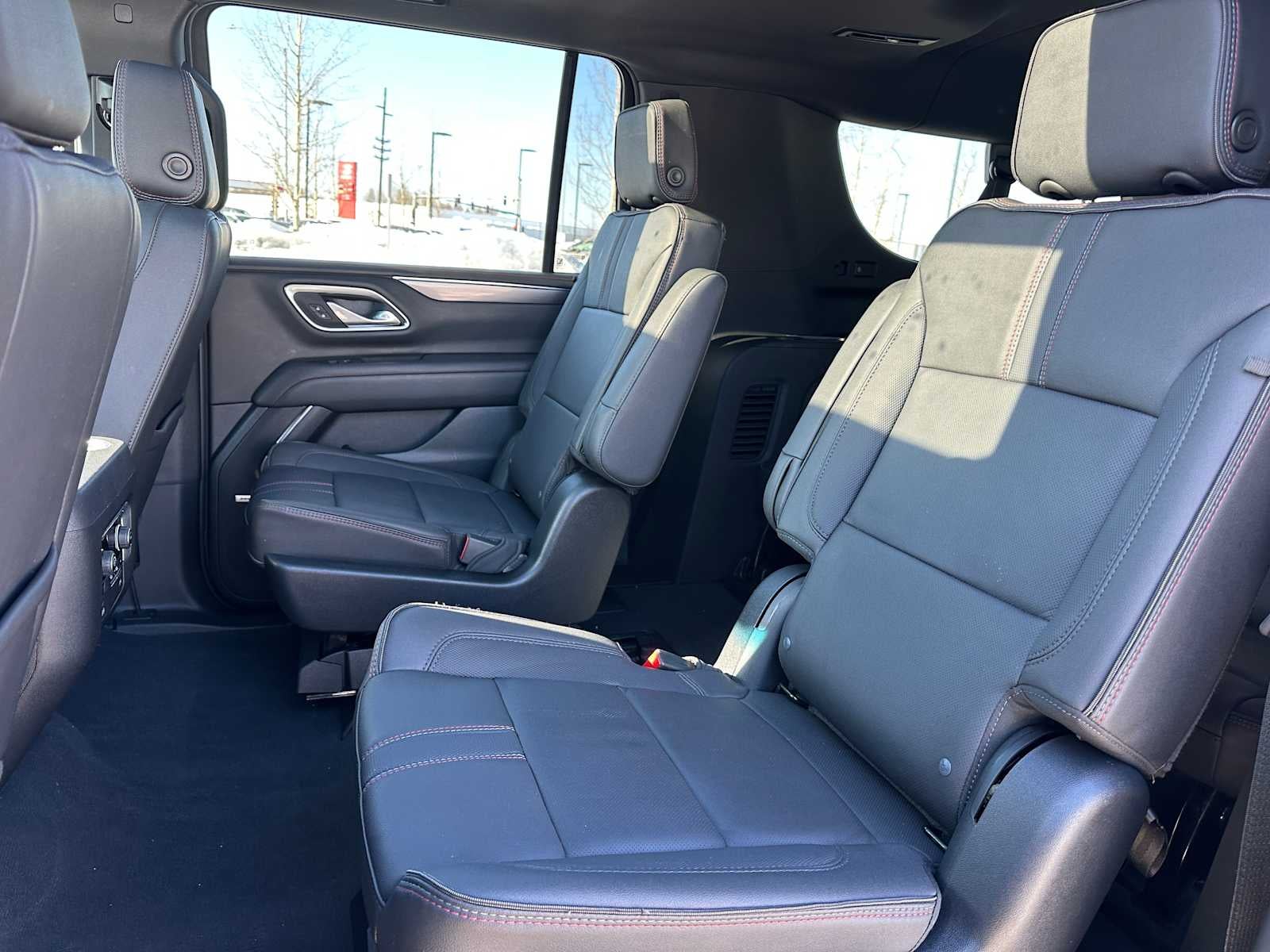 2024 Chevrolet Suburban RST