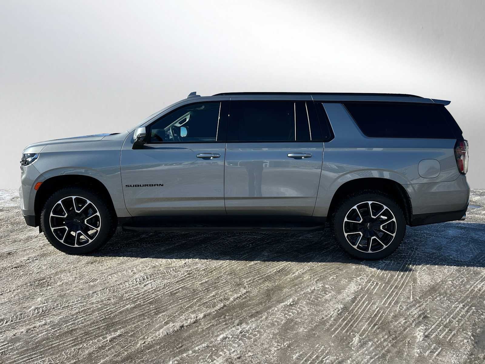 2024 Chevrolet Suburban RST