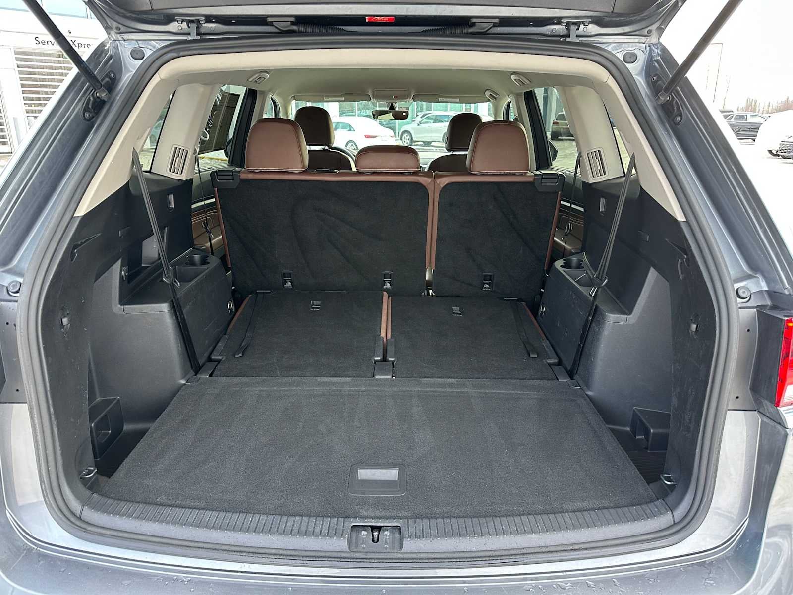 2022 Volkswagen Atlas 3.6L V6 SE w/Technology