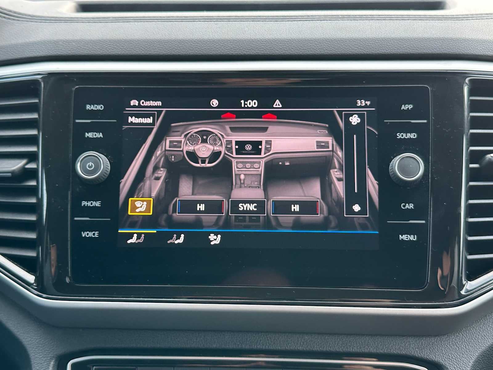 2022 Volkswagen Atlas 3.6L V6 SE w/Technology