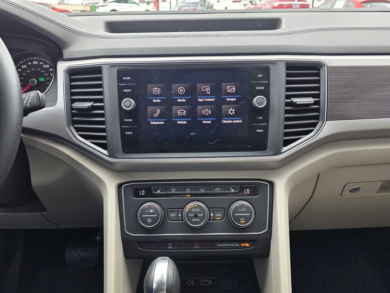 2019 Volkswagen Atlas 3.6L V6 SE w/Technology