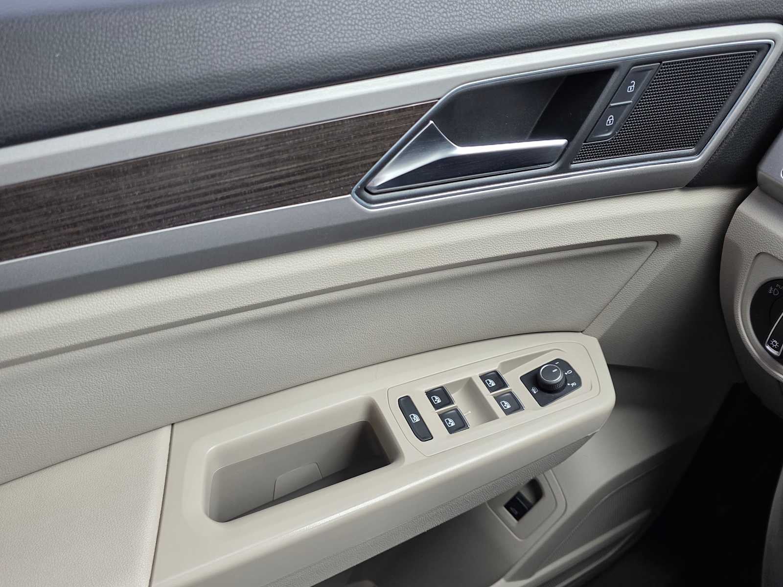 2019 Volkswagen Atlas 3.6L V6 SE w/Technology
