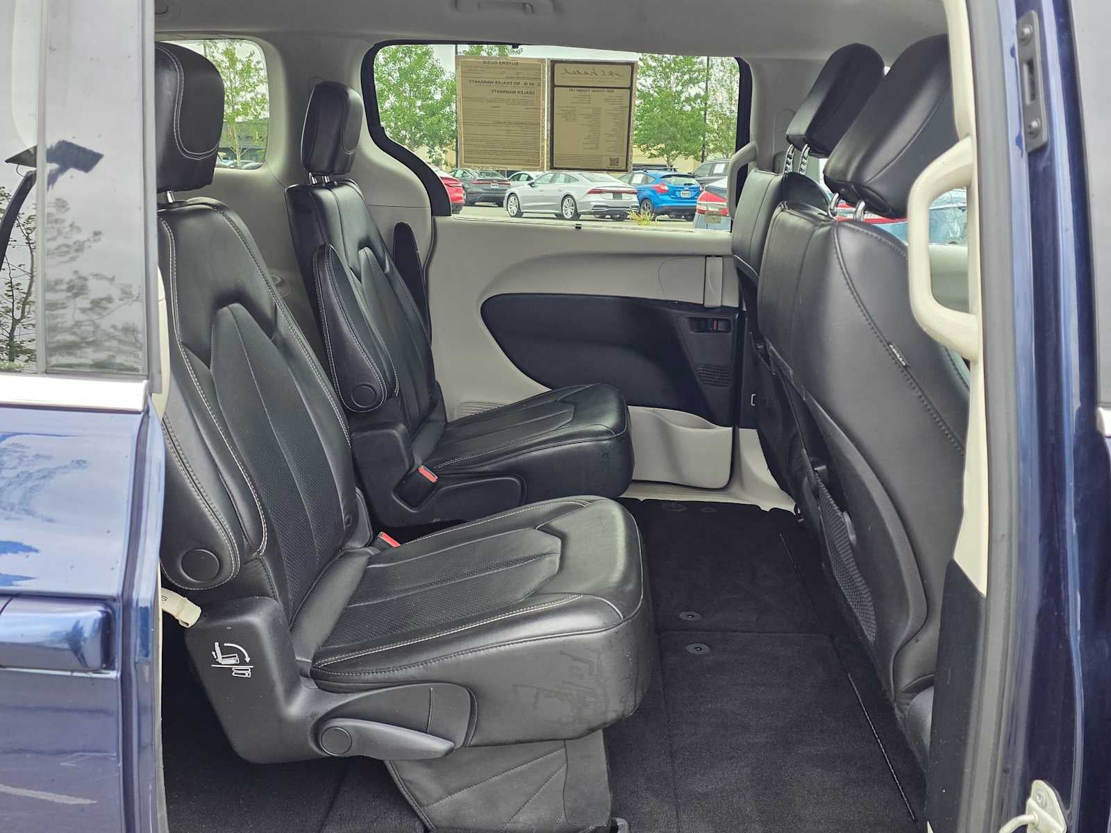 2020 Chrysler Voyager LXI