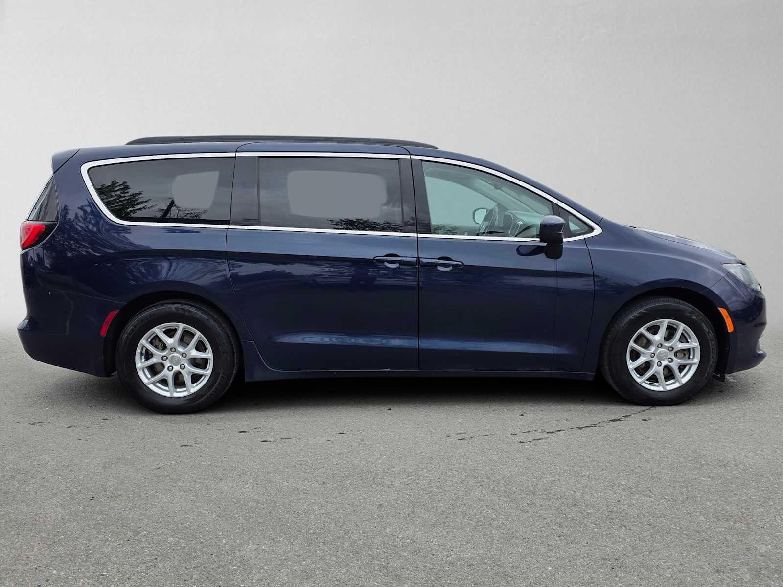 2020 Chrysler Voyager LXI