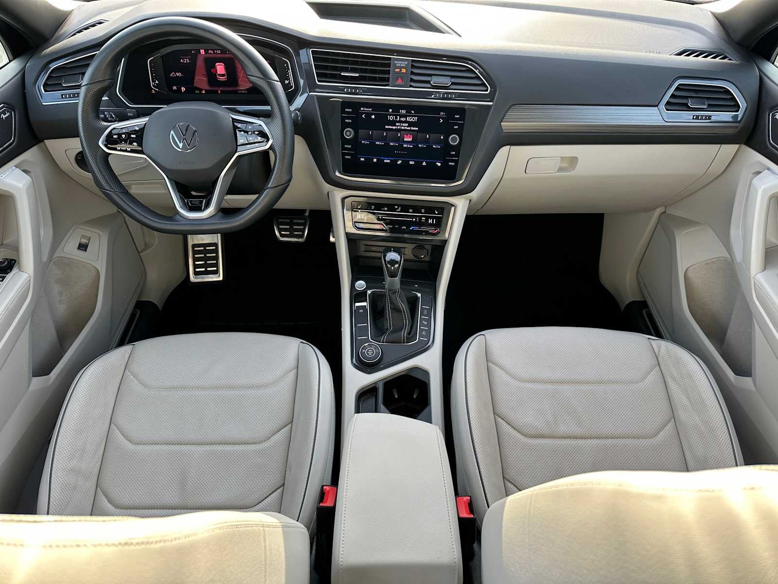 2022 Volkswagen Tiguan SEL R-Line