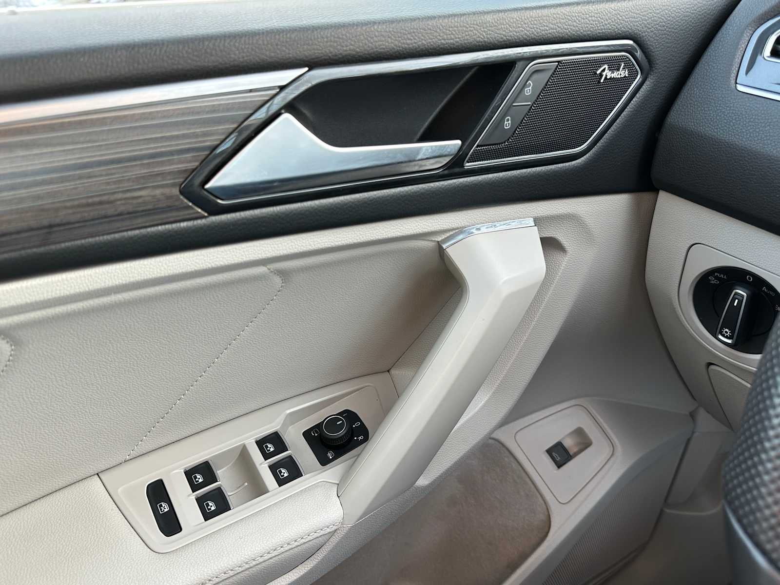 2022 Volkswagen Tiguan SEL R-Line