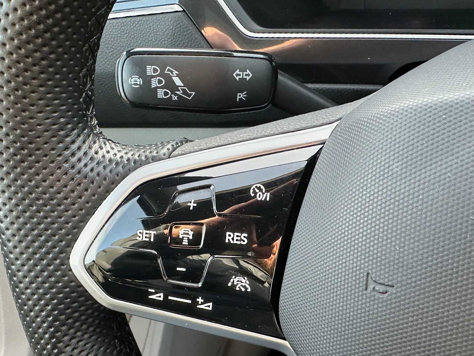 2022 Volkswagen Tiguan SEL R-Line