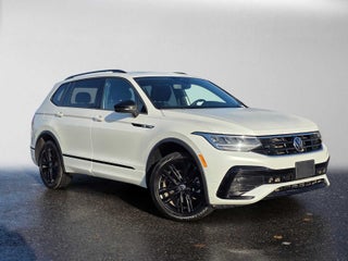 2022 Volkswagen Tiguan SE R-Line Black