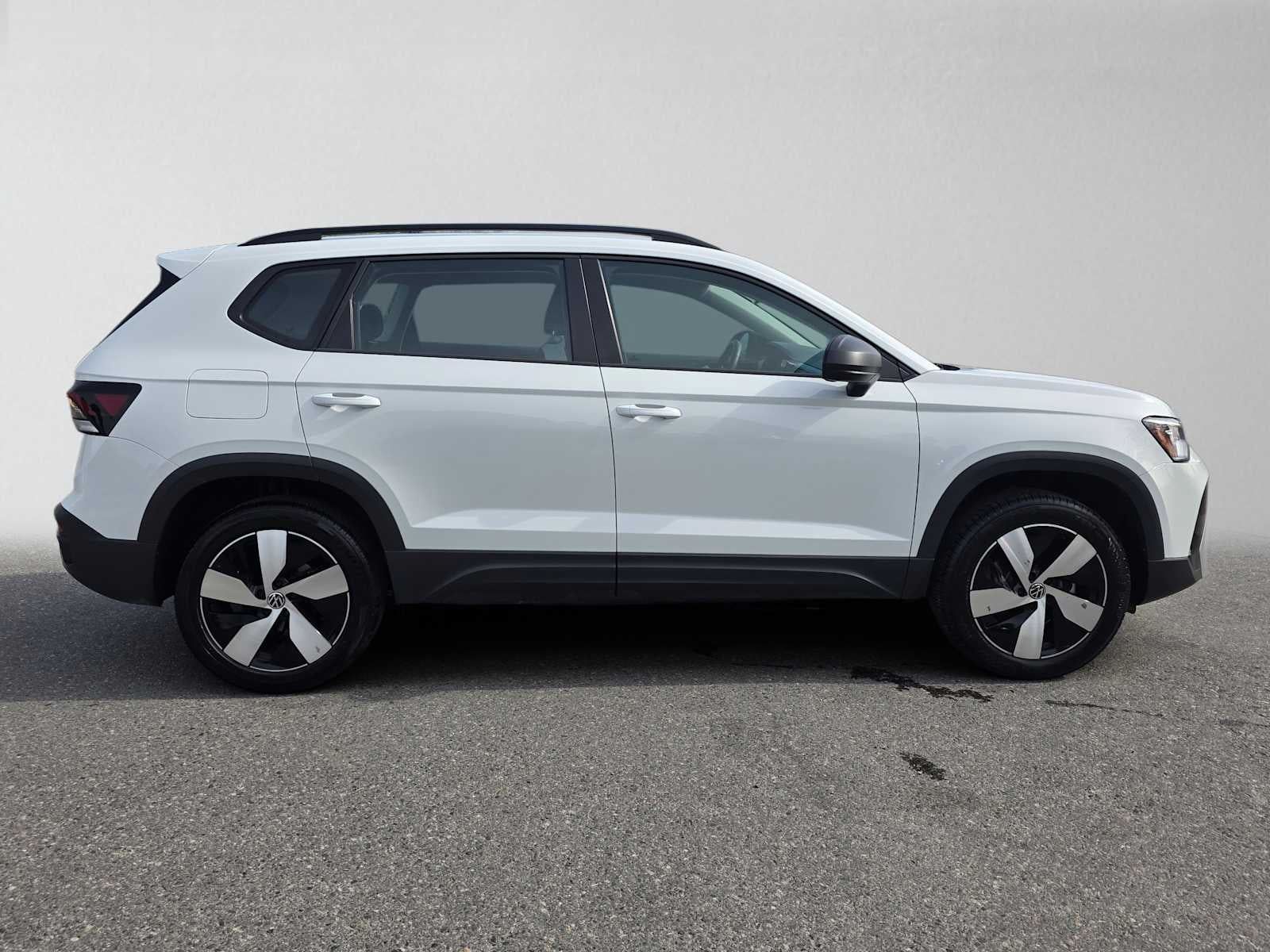 2025 Volkswagen Taos S
