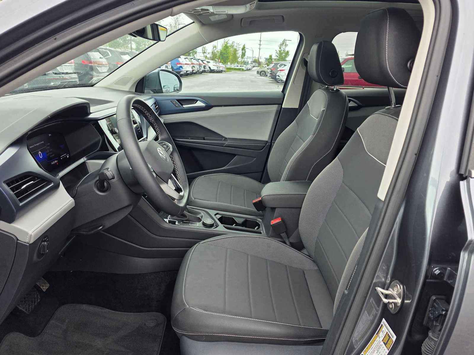 2024 Volkswagen Taos SE