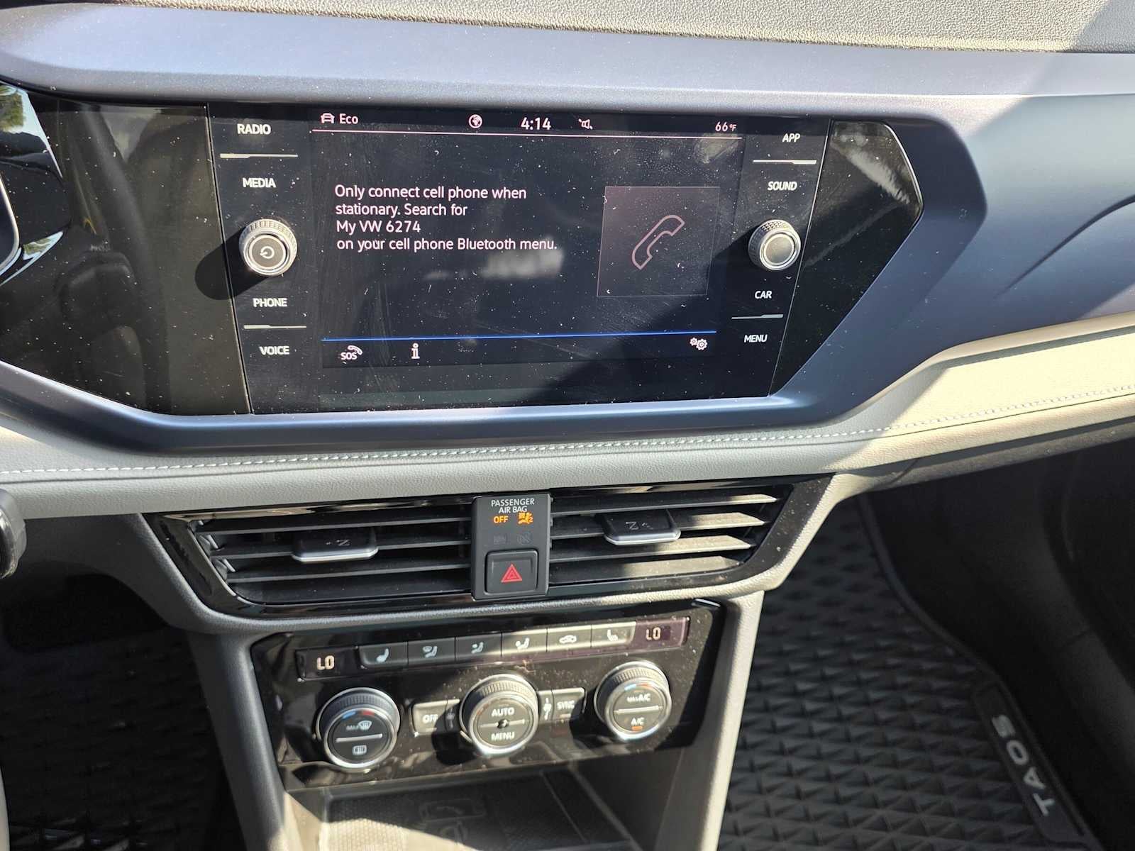 2024 Volkswagen Taos SE