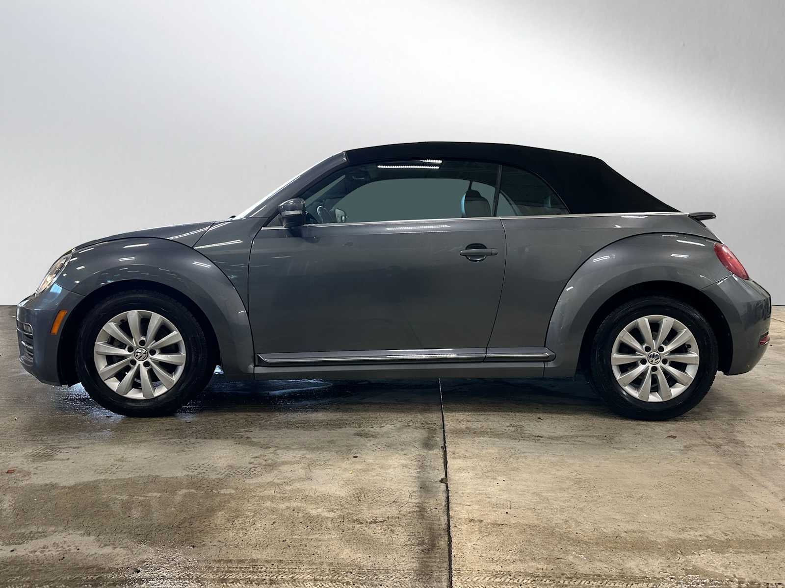 2018 Volkswagen Beetle Convertible Coast