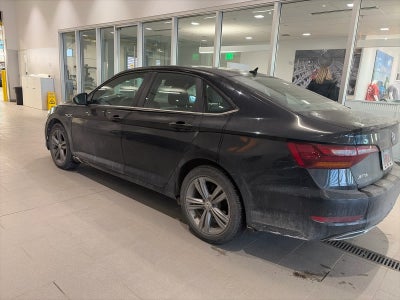 2019 Volkswagen Jetta R-Line
