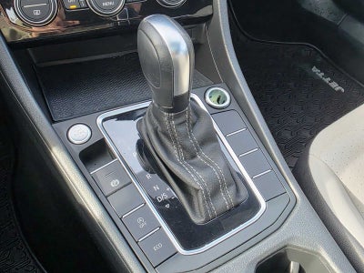 2021 Volkswagen Jetta R-Line