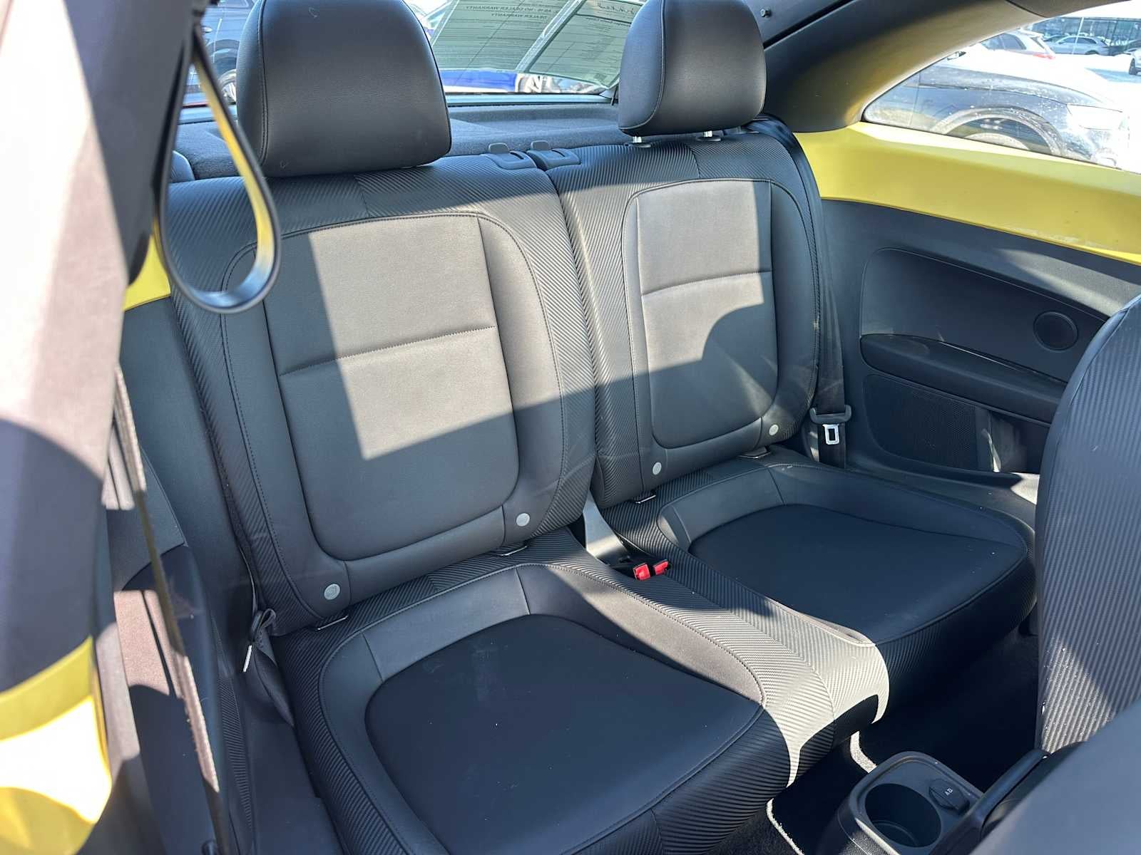 2013 Volkswagen Beetle 2.5L w/Sun