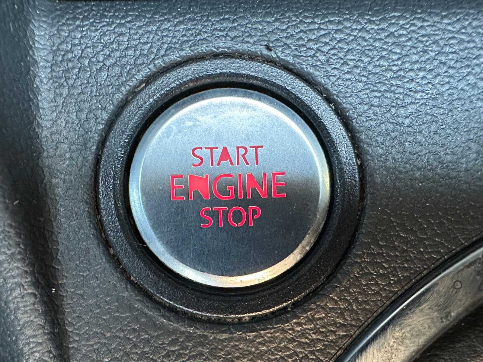 2013 Volkswagen Beetle 2.5L w/Sun