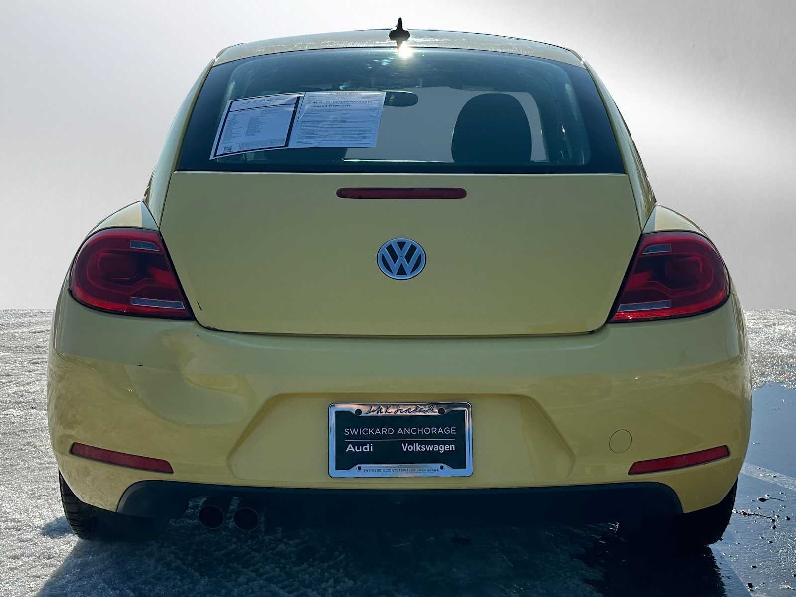 2013 Volkswagen Beetle 2.5L w/Sun