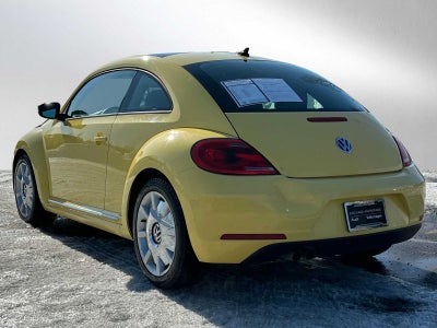 2013 Volkswagen Beetle 2.5L w/Sun