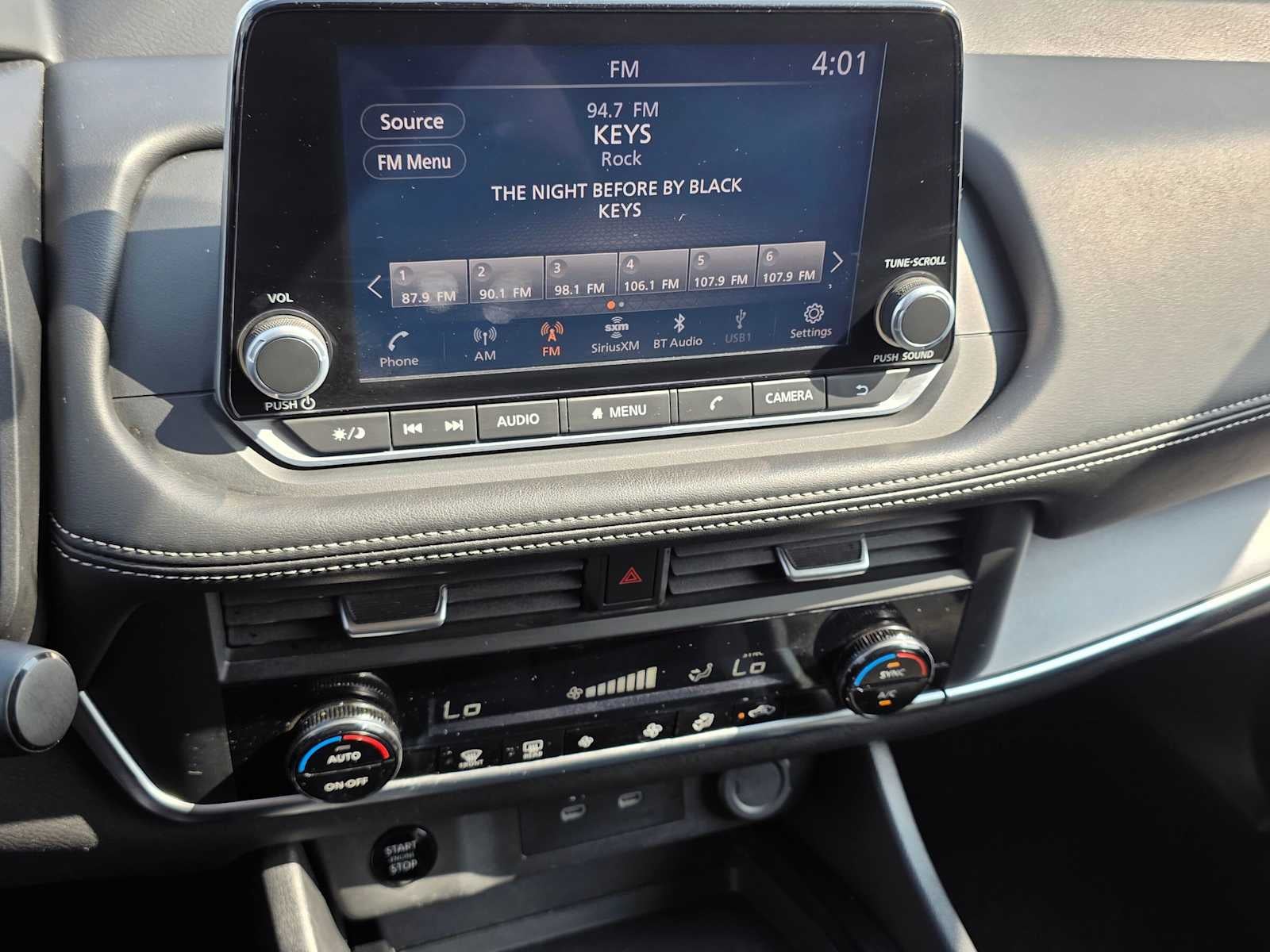 2025 Nissan Rogue SV