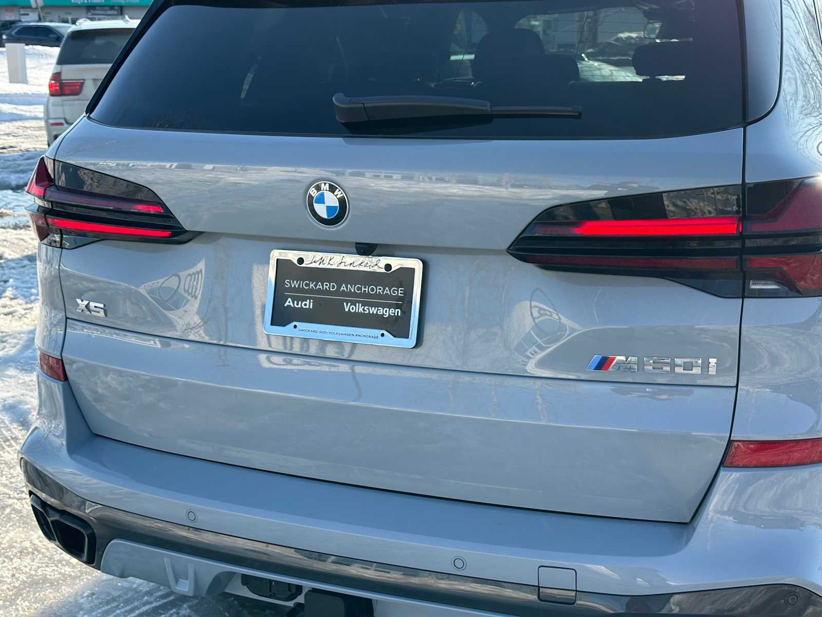 2025 BMW X5 M60i M60i