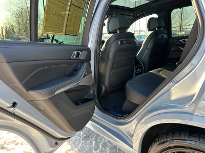 2025 BMW X5 M60i M60i