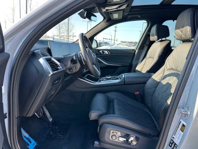 2025 BMW X5 M60i M60i