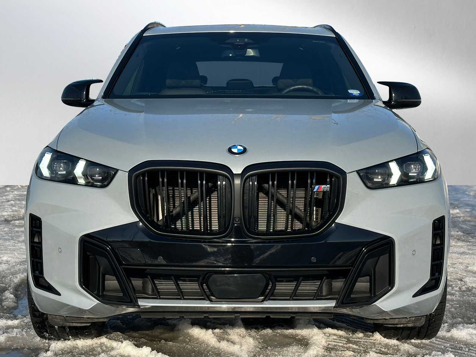 2025 BMW X5 M60i M60i