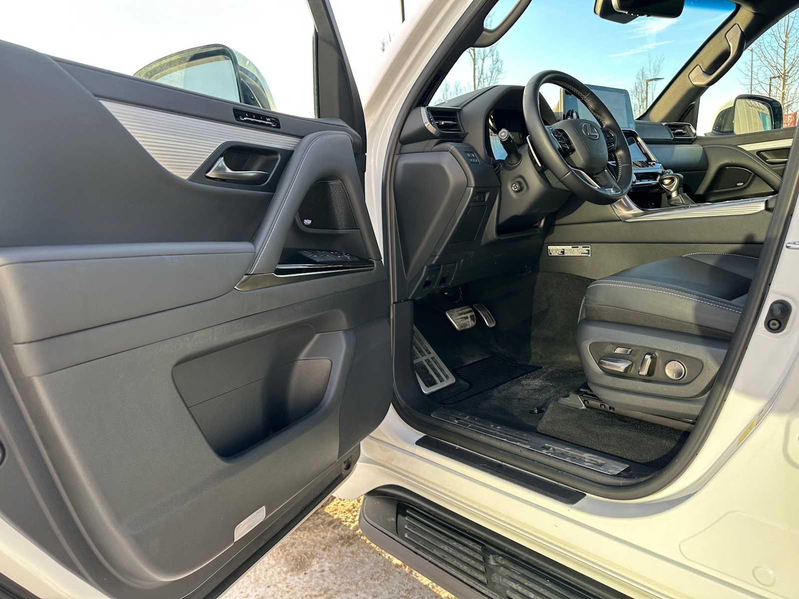 2024 Lexus LX 600 F SPORT