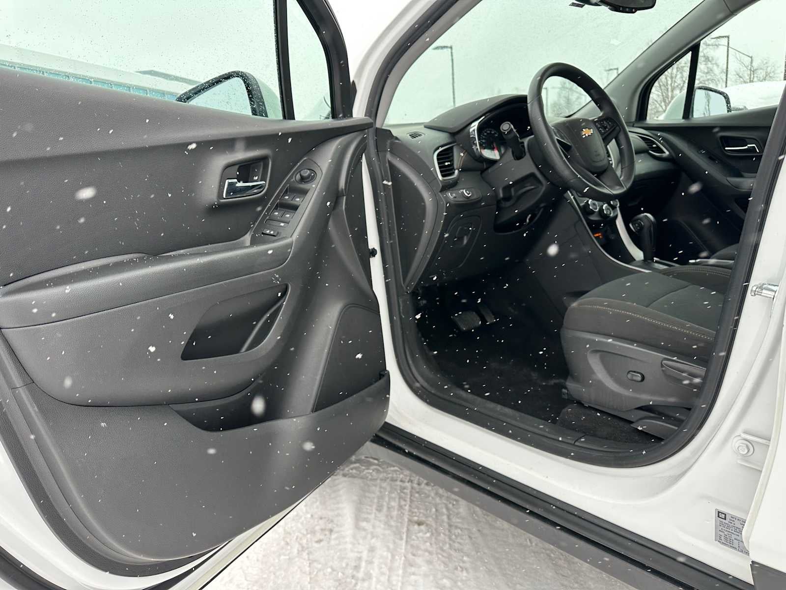 2022 Chevrolet Trax LS