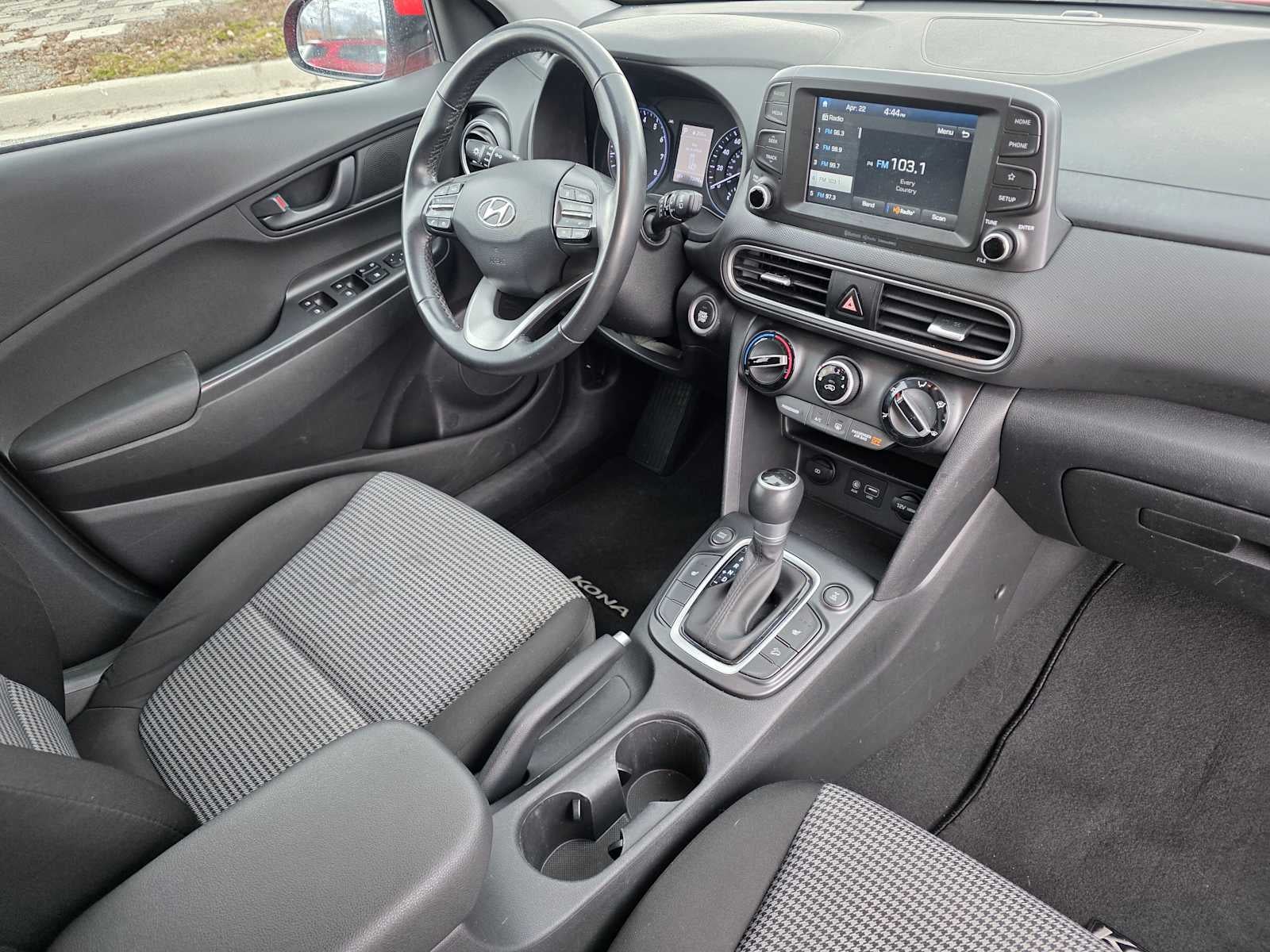 2020 Hyundai KONA SEL