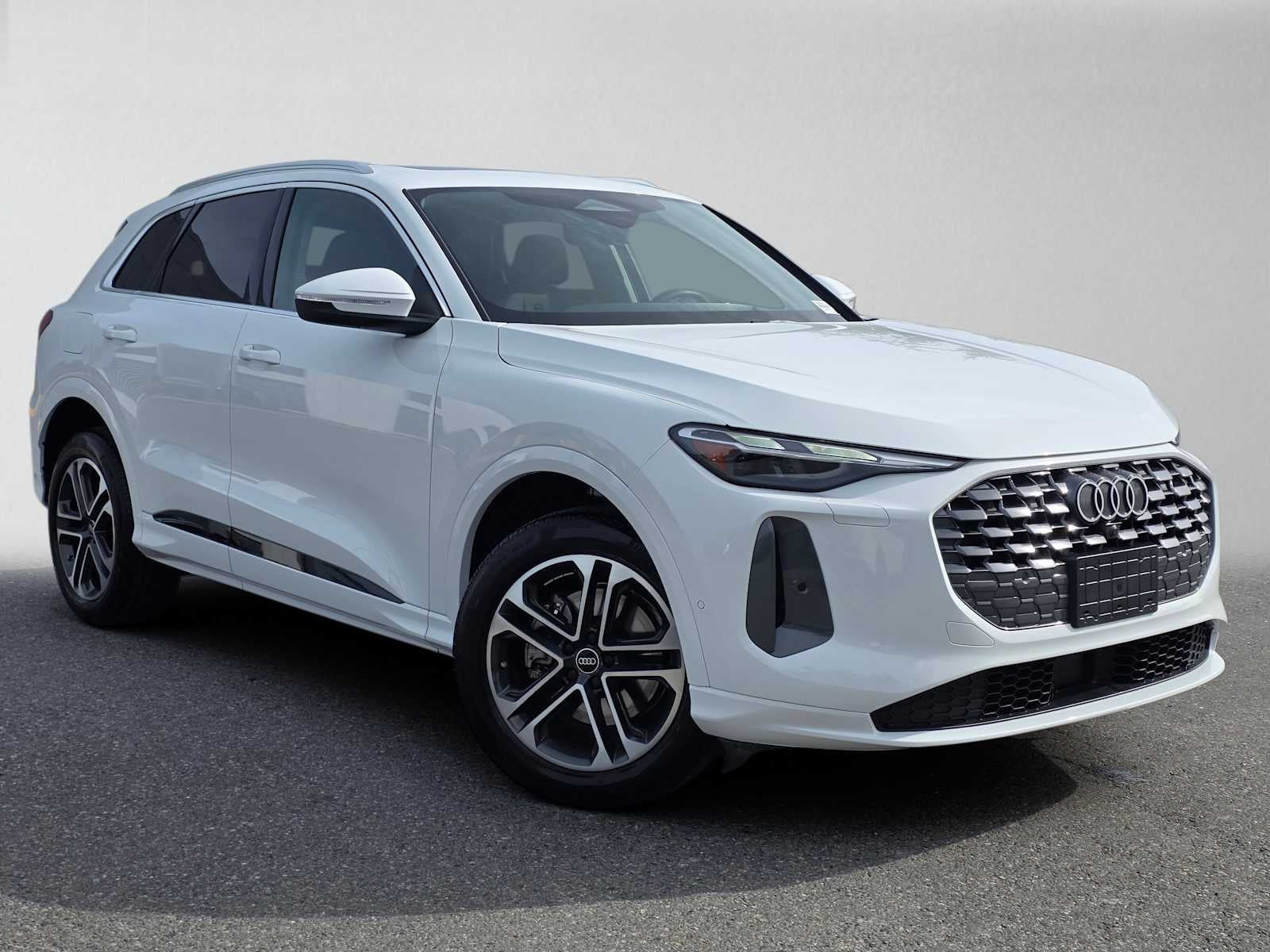 2025 Audi New Q5 Premium