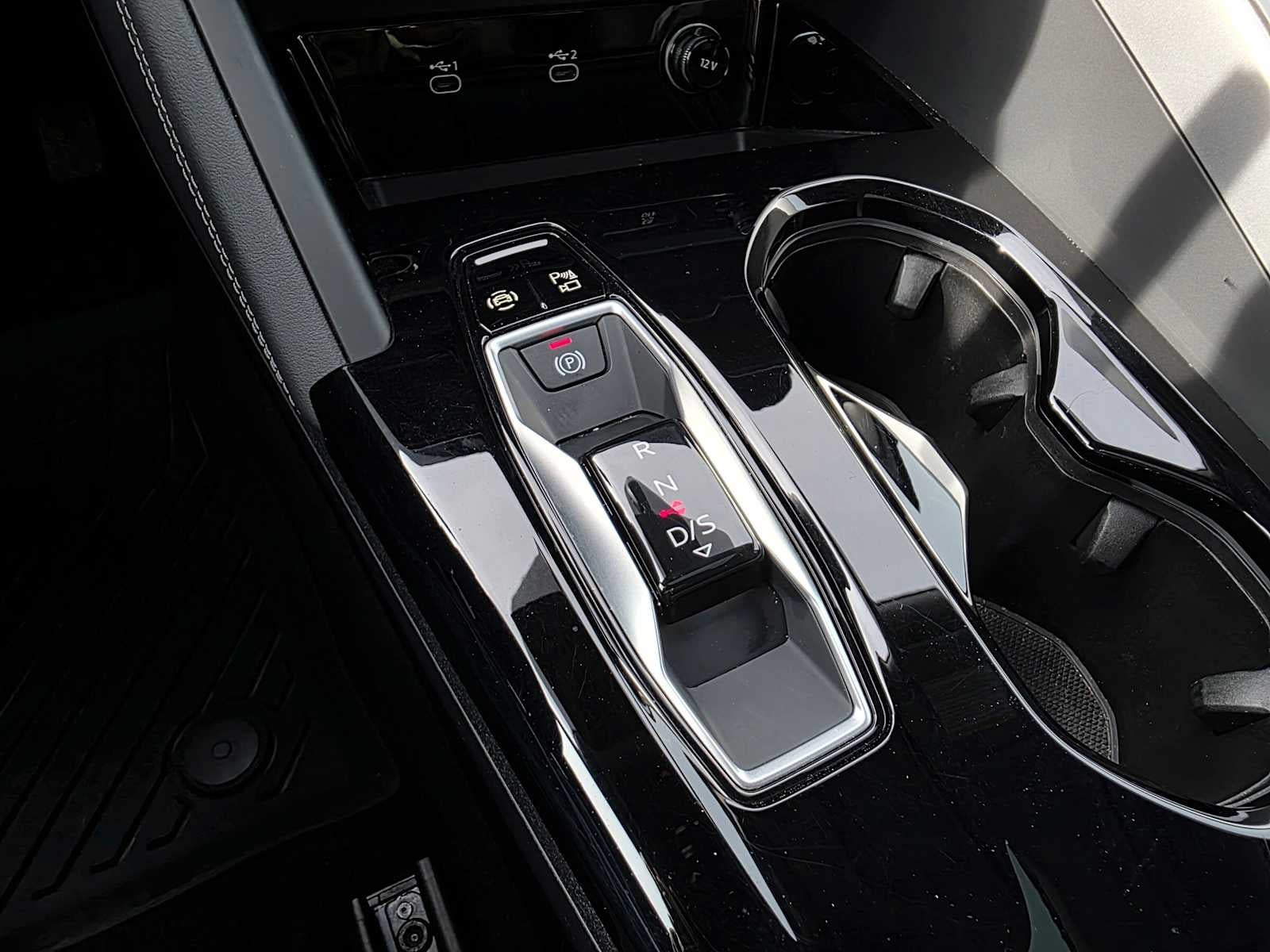 2025 Audi New Q5 Premium