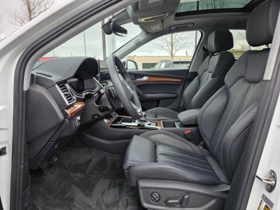 2023 Audi Q5 S line Prestige