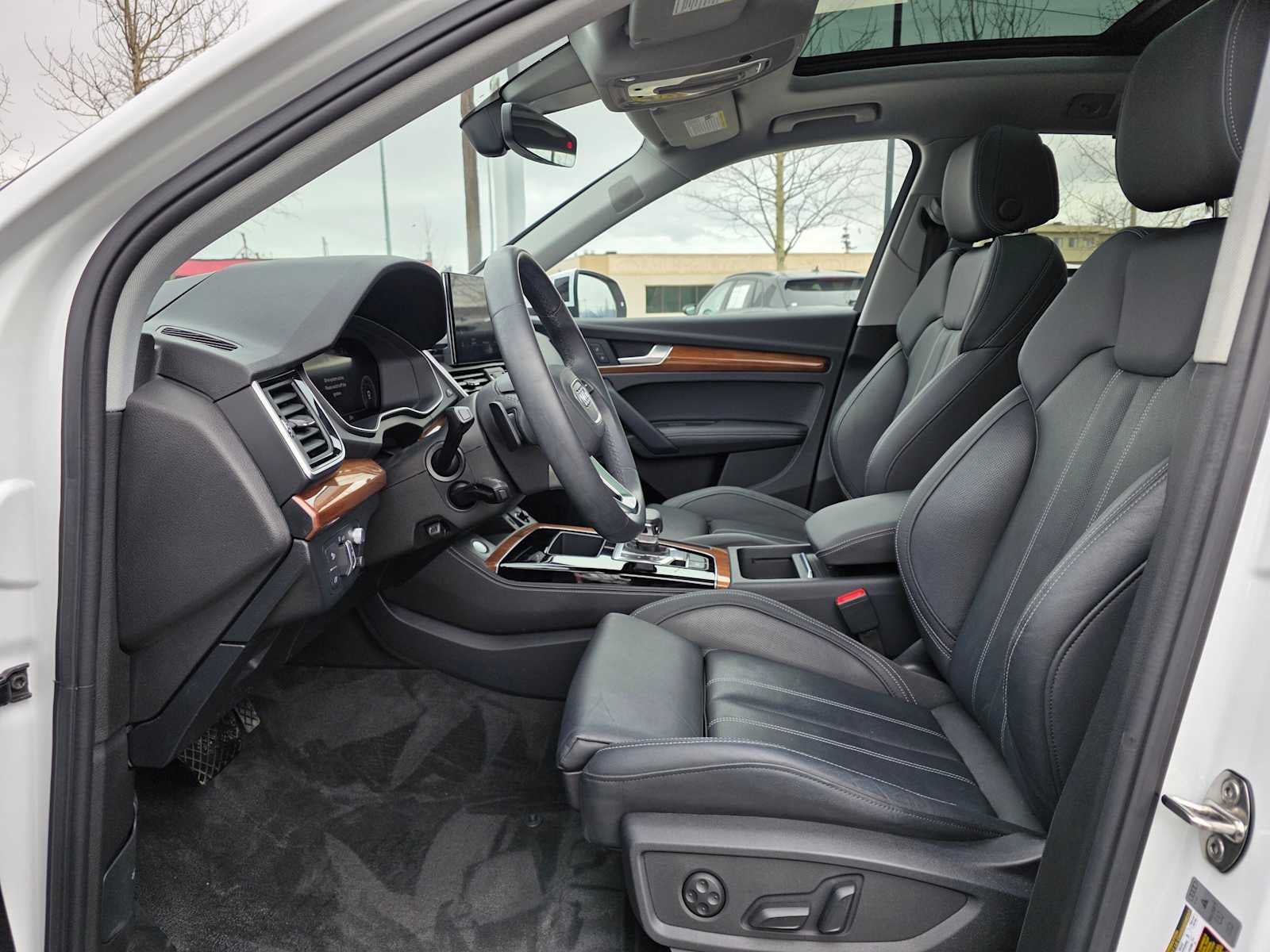 2023 Audi Q5 S line Prestige