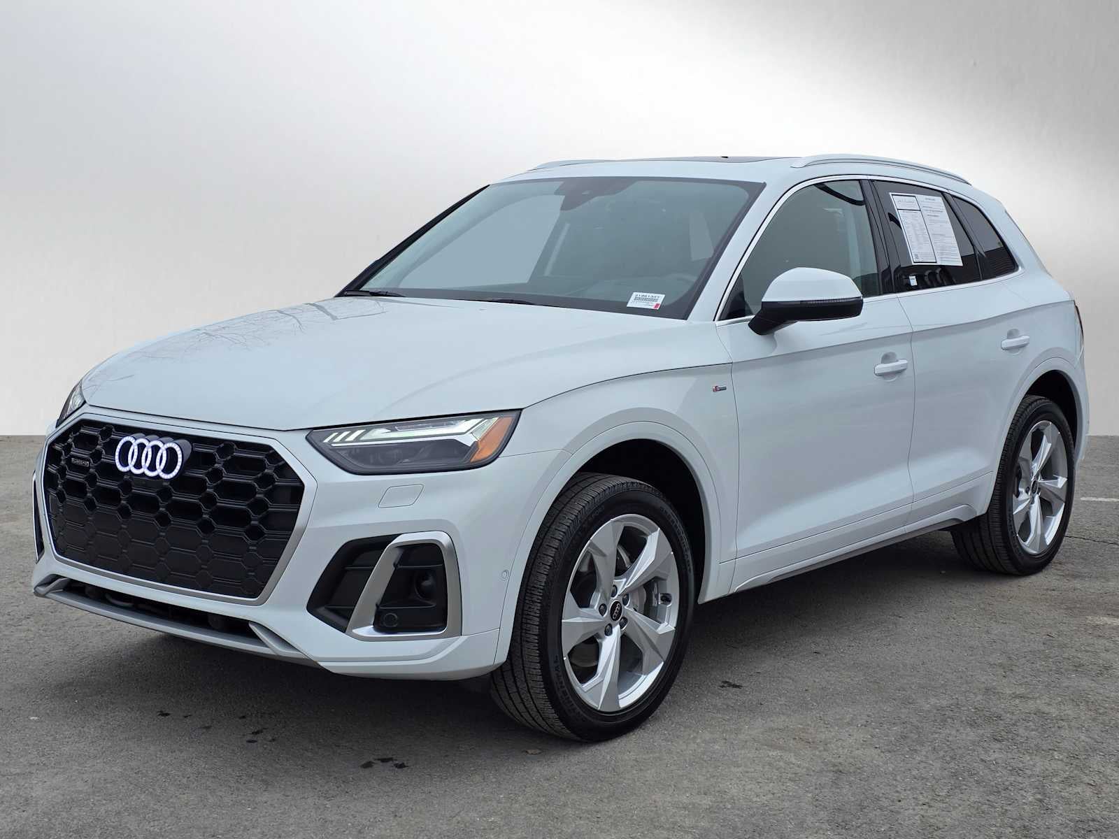 2023 Audi Q5 S line Prestige