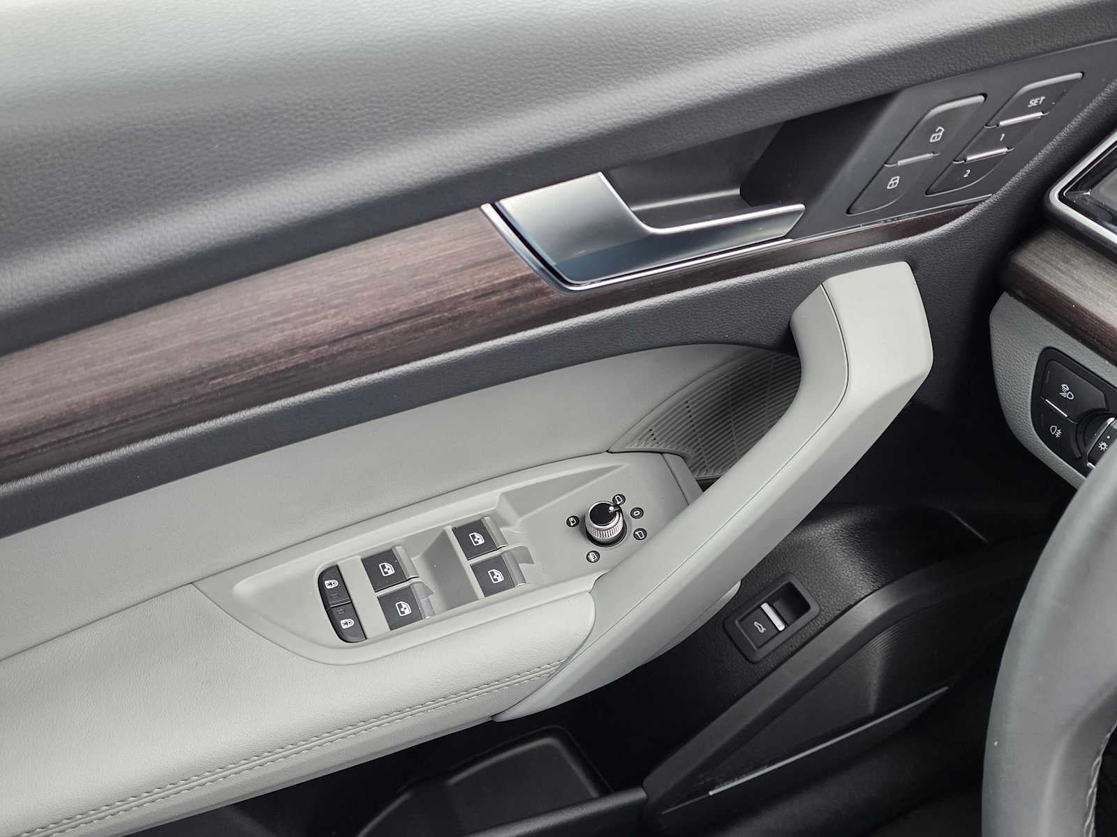 2025 Audi Q5 S line Prestige