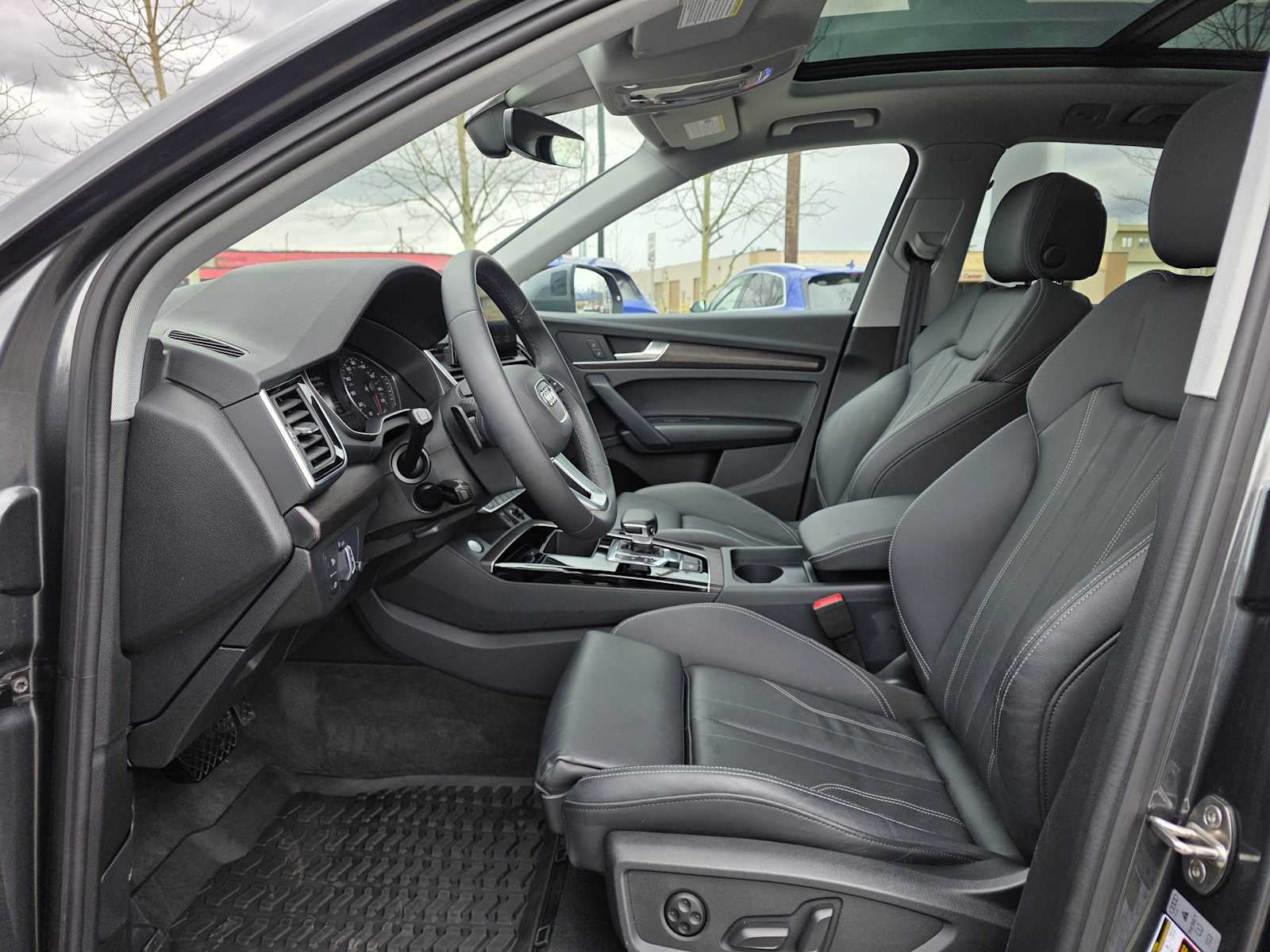 2025 Audi Q5 S line Premium
