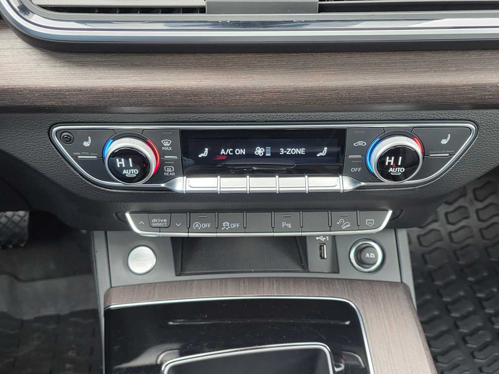 2025 Audi Q5 S line Premium