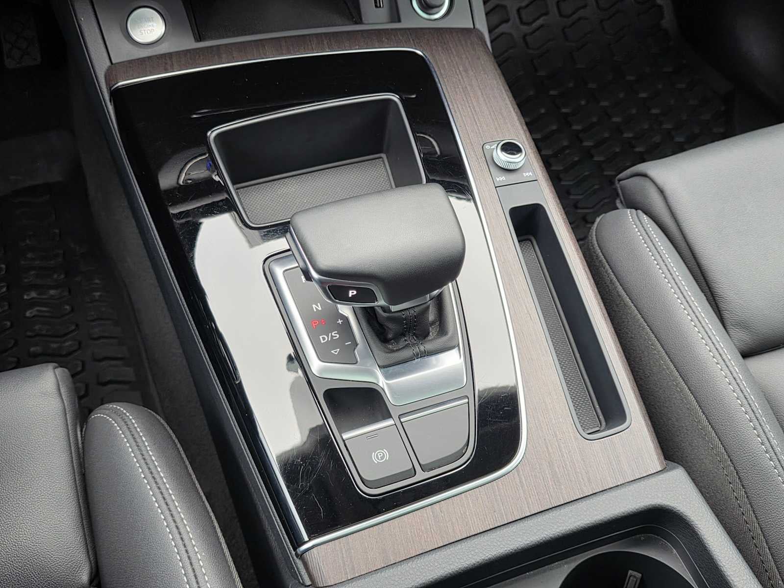 2025 Audi Q5 S line Premium