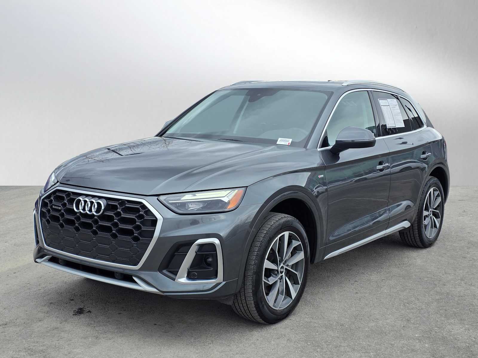 2025 Audi Q5 S line Premium