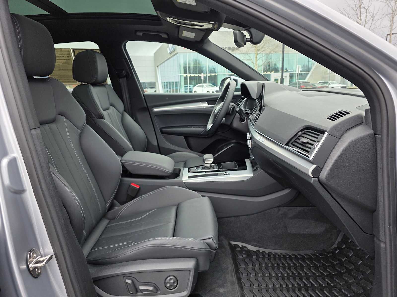 2025 Audi Q5 S line Premium