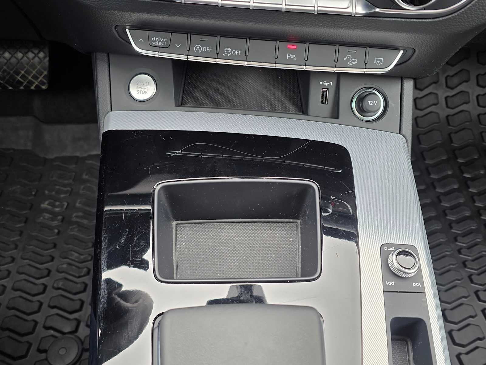 2025 Audi Q5 S line Premium