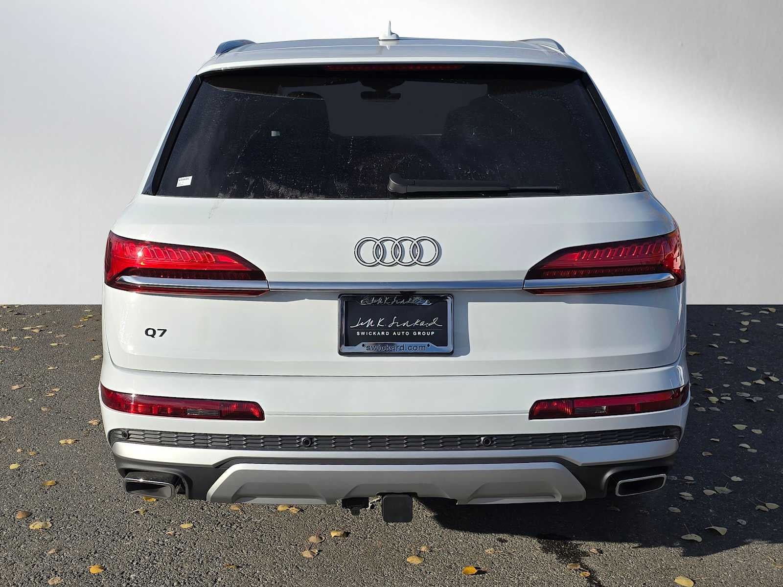 2025 Audi Q7 Base