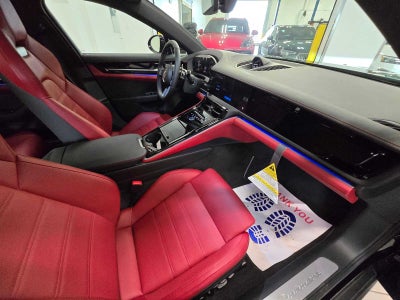 2024 Porsche Panamera Base